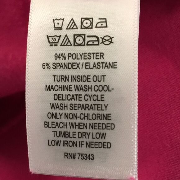 NWT! Luxury Feel! Pink crush velvet Top - Picture 4 of 4